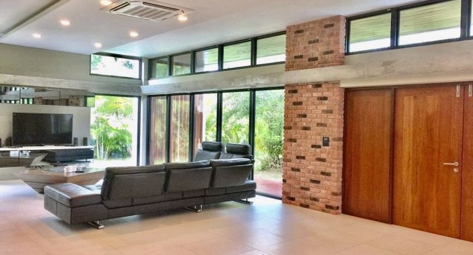 Haus zur Miete und zum Kauf mit 4 Zimmer in Bang Lamung, Chonburi