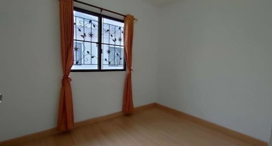 For sale 3 Beds townhouse in Khlong Luang, Pathum Thani