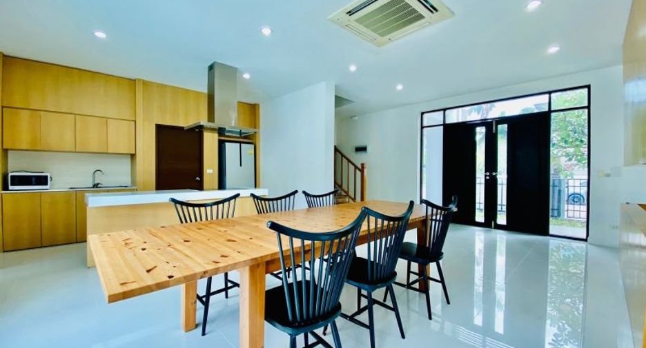 For rent and for sale 5 bedrooms house in Bang Lamung, Chonburi