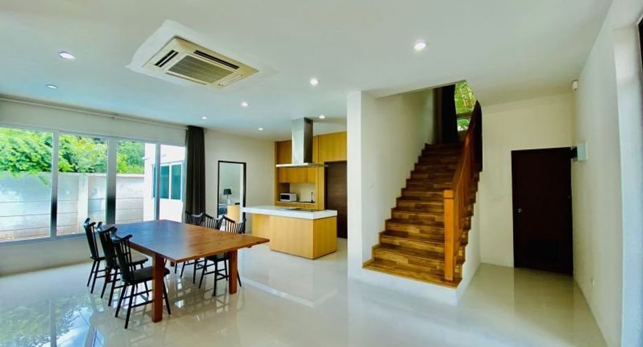 For rent and for sale 5 bedrooms house in Bang Lamung, Chonburi