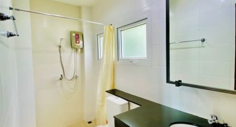 For rent and for sale 5 bedrooms house in Bang Lamung, Chonburi