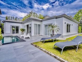 Villa zur Miete und zum Kauf mit 3 Zimmer in Bang Lamung, Chonburi