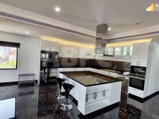 For sale 4 Beds condo in Bang Lamung, Chonburi