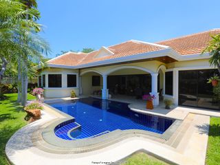 À louer 3 chambres maison à Bang Lamung, Chonburi