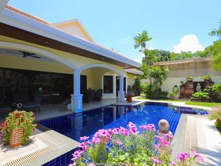 À louer 3 chambres maison à Bang Lamung, Chonburi