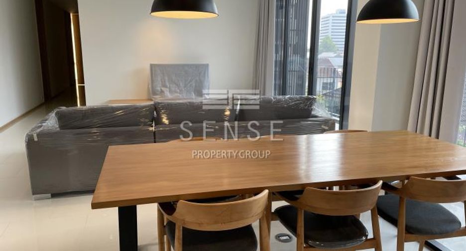For rent 3 bedrooms condo in Khlong Toei, Bangkok
