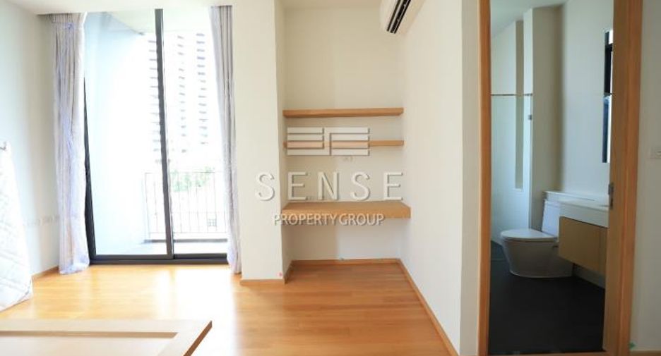 For rent 3 bedrooms condo in Khlong Toei, Bangkok
