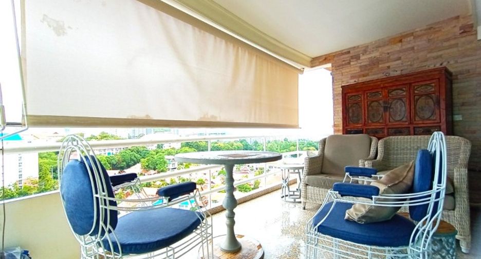 For sale 3 bedrooms condo in South Pattaya, Pattaya