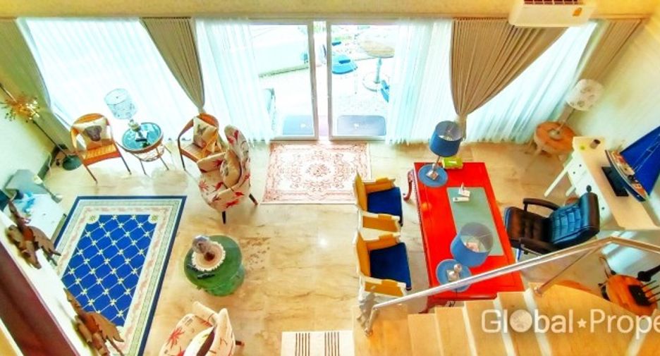 For sale 3 bedrooms condo in South Pattaya, Pattaya