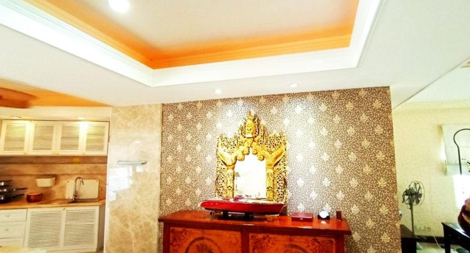 For sale 3 bedrooms condo in South Pattaya, Pattaya