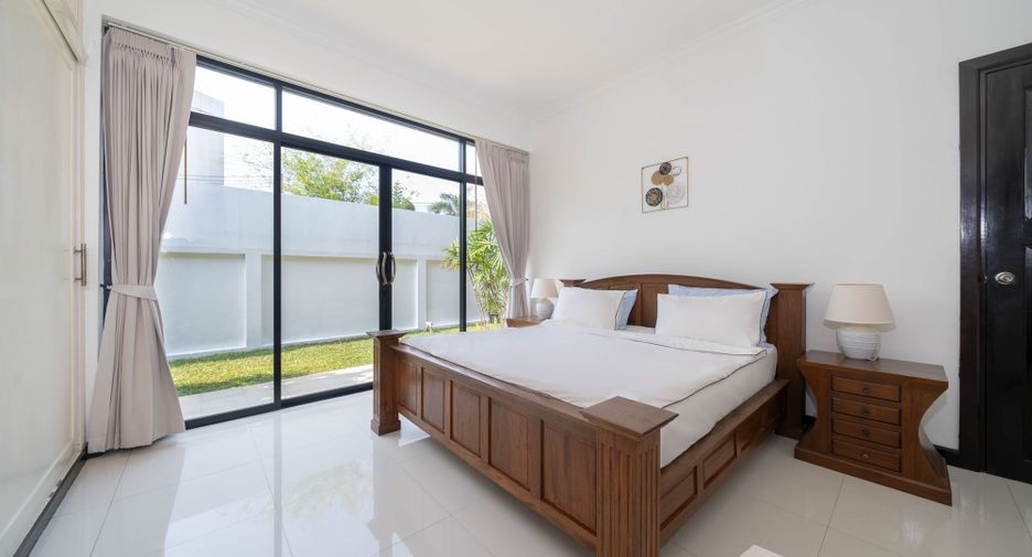 For sale 4 Beds villa in Thalang, Phuket
