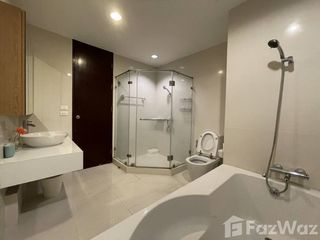 For rent 2 bed condo in Huai Khwang, Bangkok