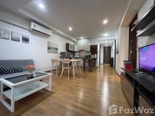 For rent 2 bed condo in Huai Khwang, Bangkok