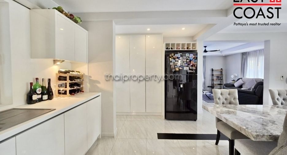 For sale 3 bedrooms house in Bang Lamung, Chonburi