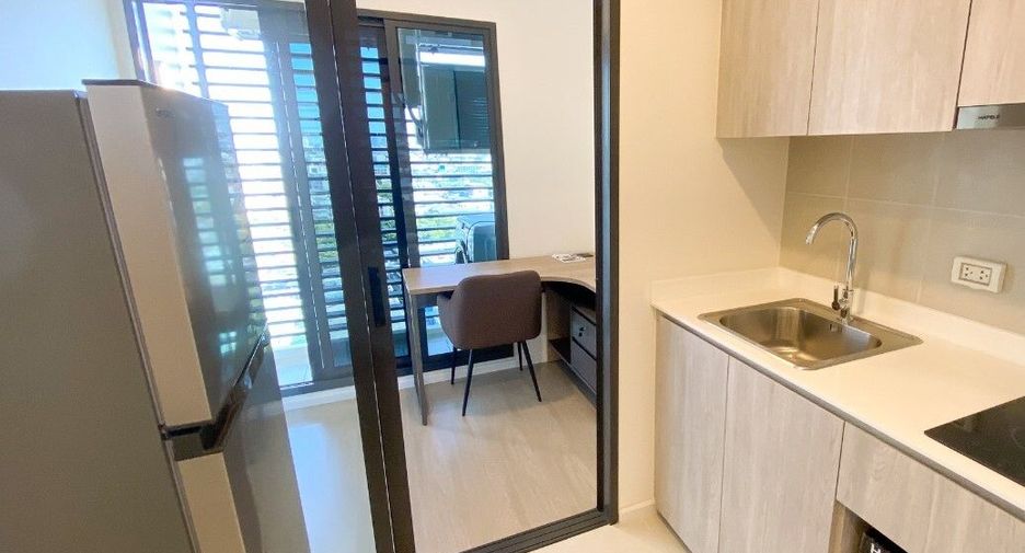 For rent 1 Beds condo in Bangkok Yai, Bangkok
