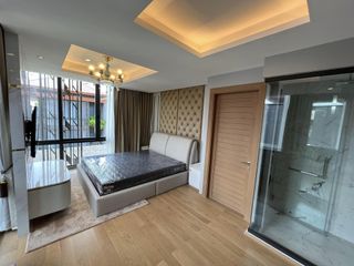 For sale and for rent 5 bed house in Yan Nawa, Bangkok