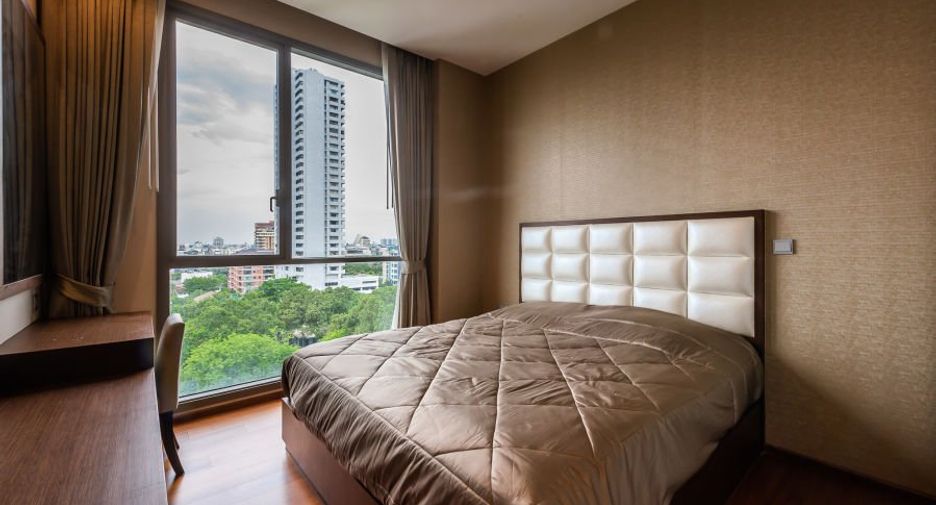 For sale 2 bedrooms condo in Watthana, Bangkok