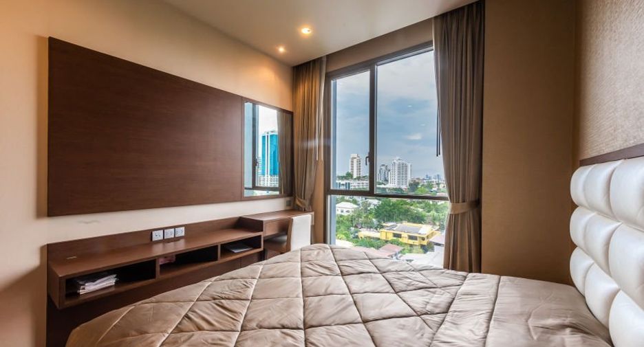 For sale 2 bedrooms condo in Watthana, Bangkok