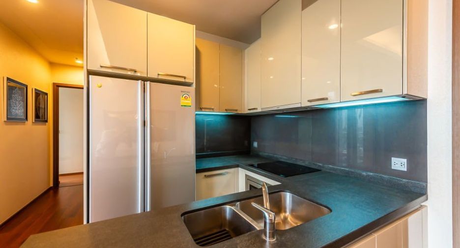 For sale 2 bedrooms condo in Watthana, Bangkok