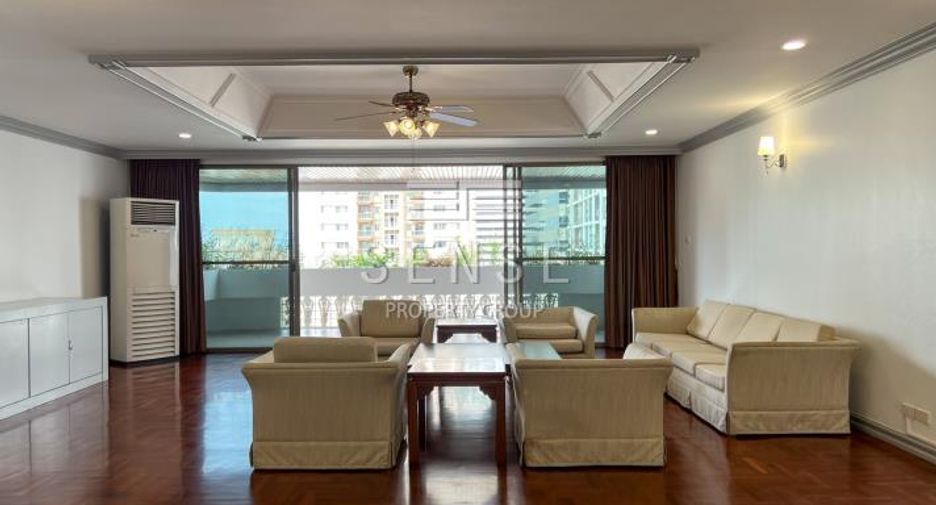 For rent 3 bedrooms condo in Khlong Toei, Bangkok