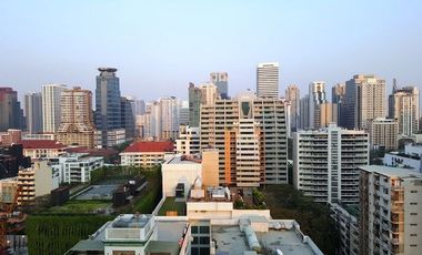 For rent 2 bed condo in Watthana, Bangkok