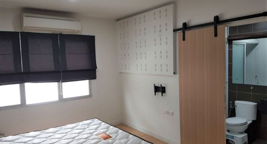 Reihenhaus zur Miete mit 3 Zimmer in Lat Krabang, Bangkok