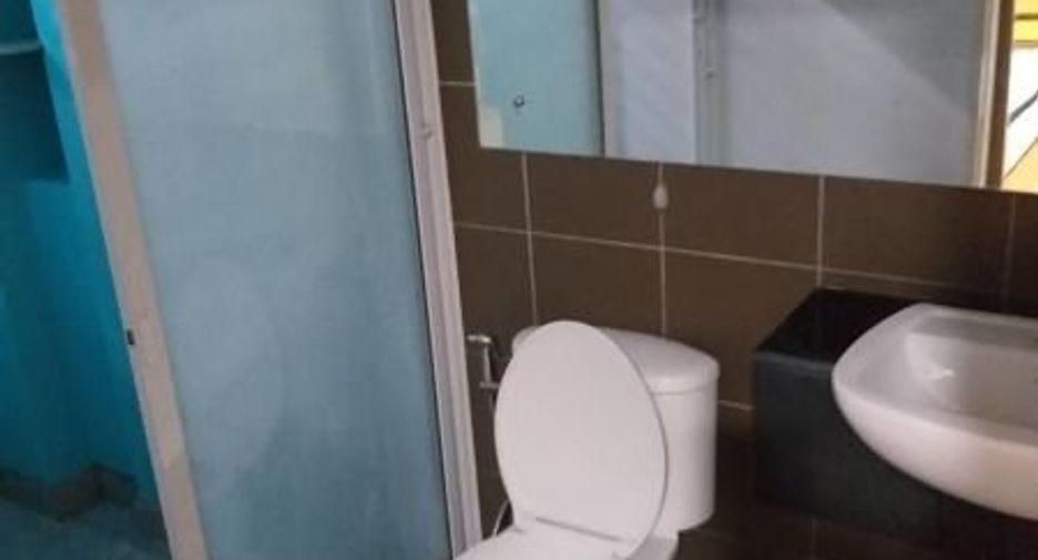 Reihenhaus zur Miete mit 3 Zimmer in Lat Krabang, Bangkok
