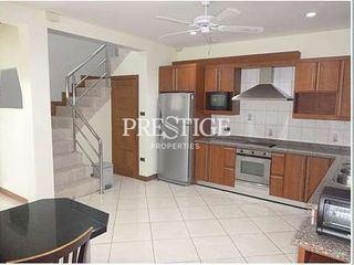 Casa en venta y en alquiler de 4 habitaciones en Bang Lamung, Chonburi