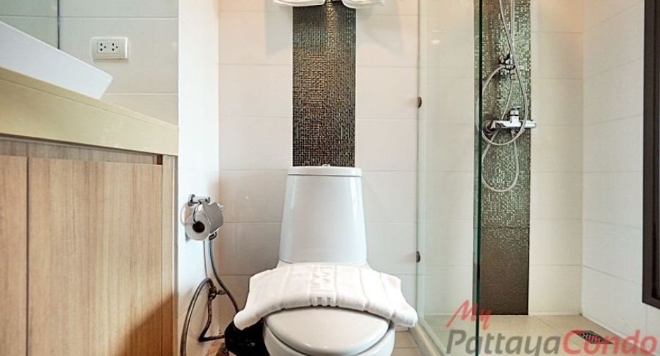 For sale 1 bed condo in Bang Lamung, Chonburi
