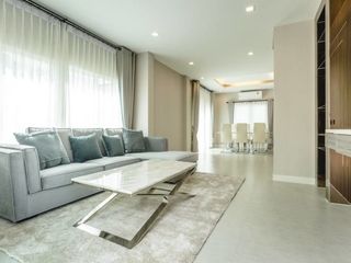 Casa en alquiler de 3 habitaciones en Bang Lamung, Chonburi