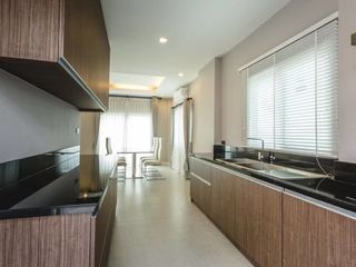 Casa en alquiler de 3 habitaciones en Bang Lamung, Chonburi