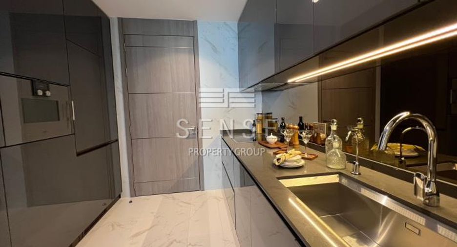 For sale 2 bedrooms condo in Khlong Toei, Bangkok