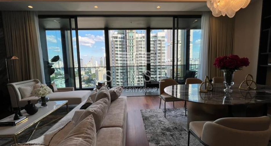 For sale 2 bedrooms condo in Khlong Toei, Bangkok