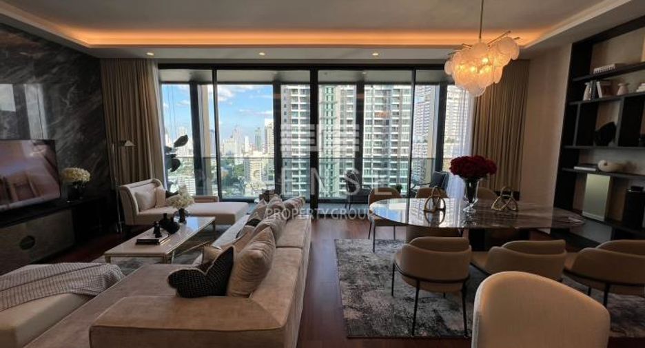 For sale 2 bedrooms condo in Khlong Toei, Bangkok