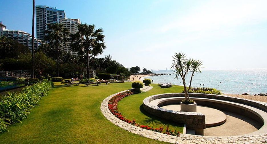 For rent 2 bedrooms condo in Bang Lamung, Chonburi