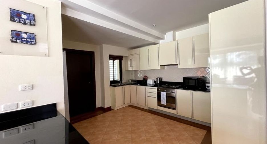 For rent and for sale 4 bedrooms villa in Thalang, Phuket