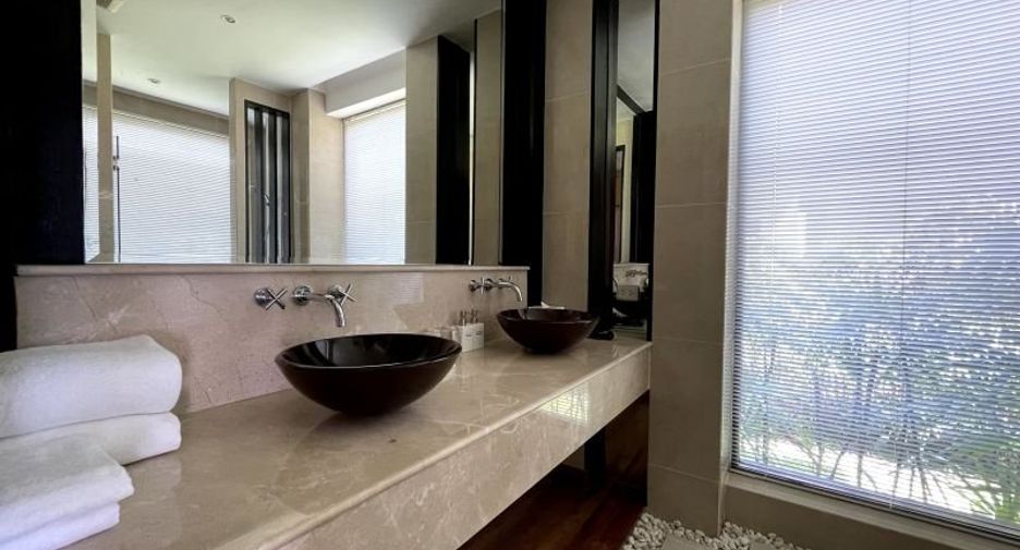 For rent and for sale 4 bedrooms villa in Thalang, Phuket