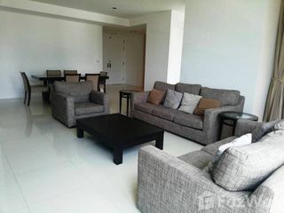 For rent 3 bed condo in Pathum Wan, Bangkok