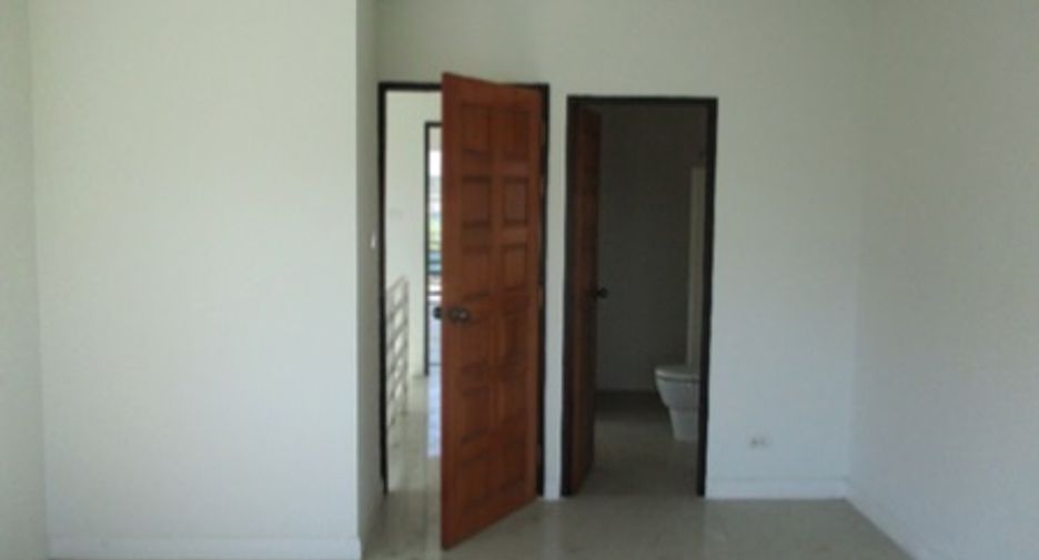 For sale 3 bedrooms retail Space in Mueang Chiang Mai, Chiang Mai