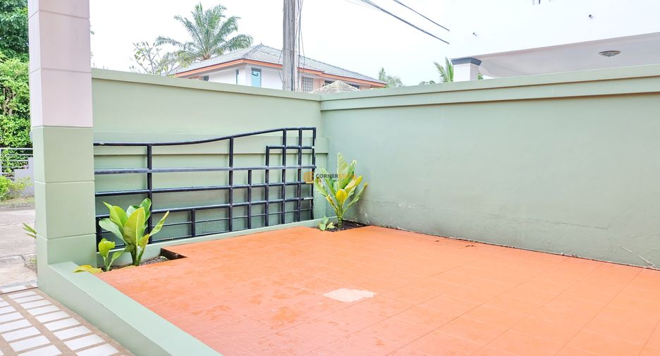 Casa en alquiler y en venta de 3 habitaciones en Bang Lamung, Chonburi