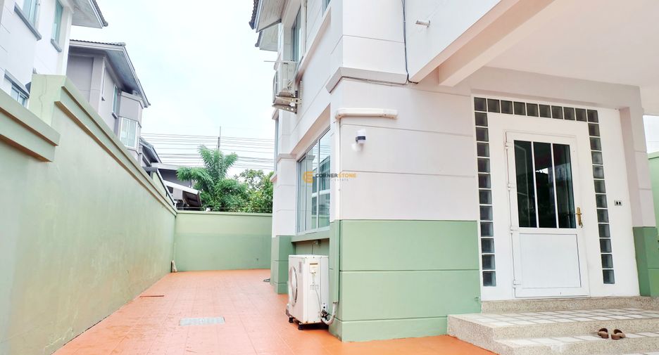 Casa en alquiler y en venta de 3 habitaciones en Bang Lamung, Chonburi