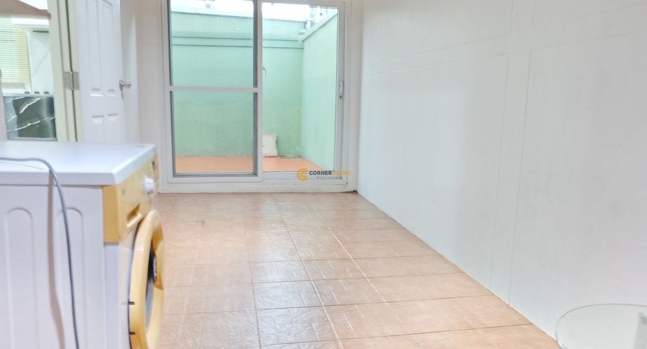 Casa en alquiler y en venta de 3 habitaciones en Bang Lamung, Chonburi