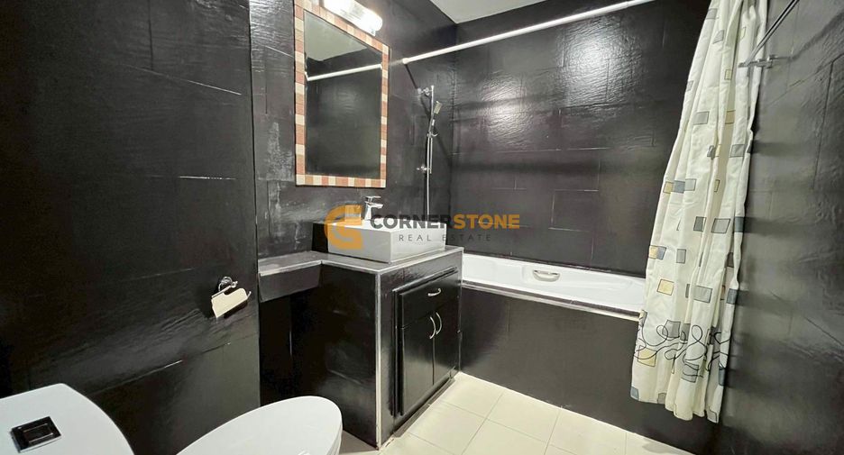 Casa en alquiler y en venta de 3 habitaciones en Bang Lamung, Chonburi