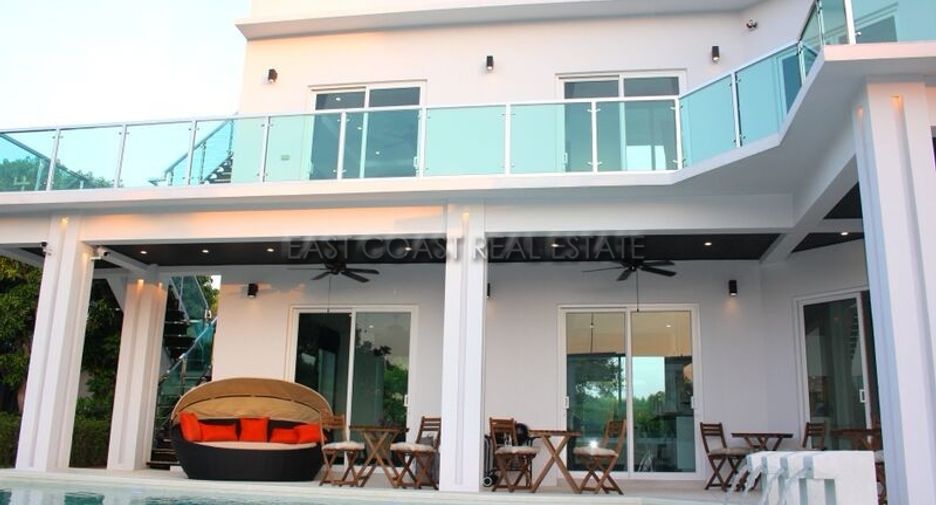 For rent and for sale 4 bed house in Pratumnak, Pattaya