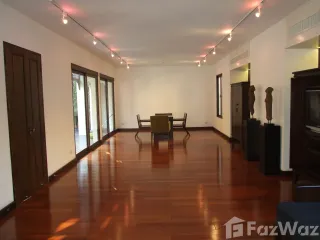 For rent 3 Beds house in Khlong Toei, Bangkok
