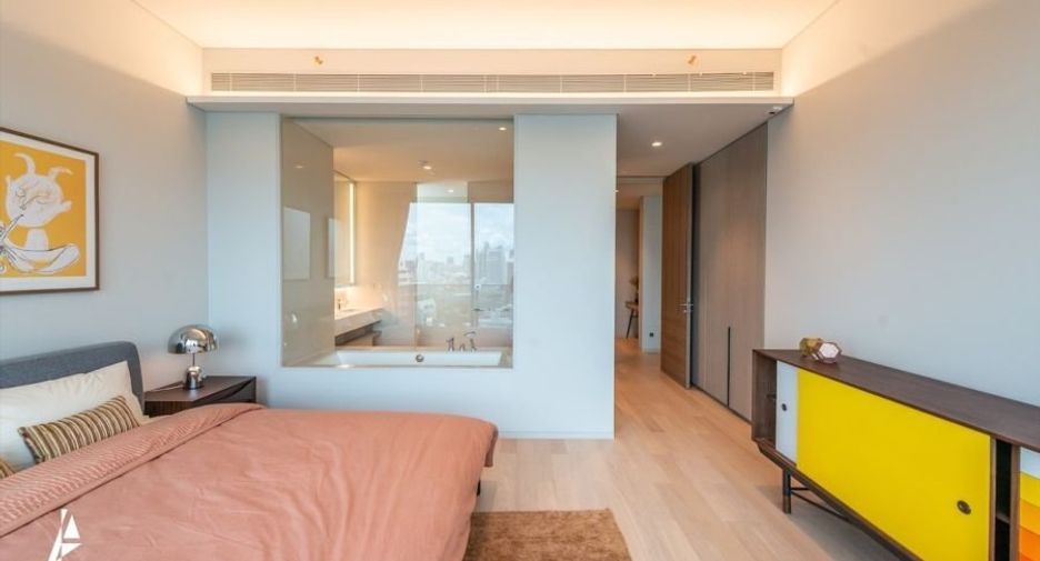 For rent and for sale 2 bedrooms condo in Watthana, Bangkok