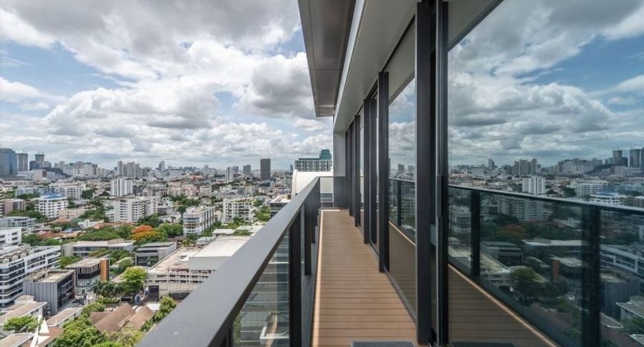 For rent and for sale 2 bedrooms condo in Watthana, Bangkok