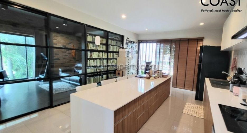 For sale 1 bed retail Space in Bang Lamung, Chonburi