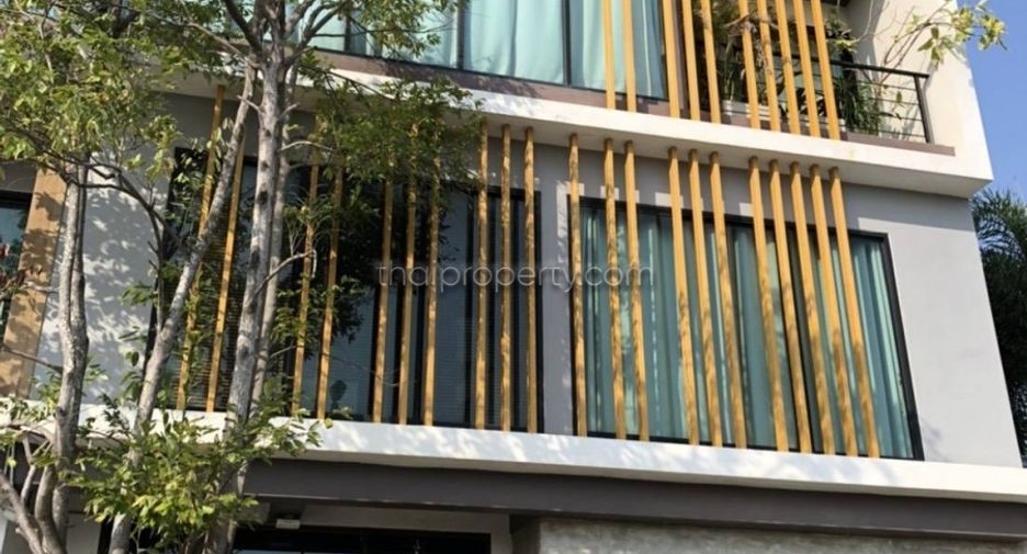 For sale 1 bed retail Space in Bang Lamung, Chonburi