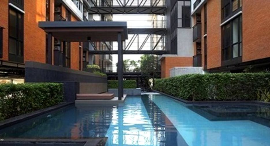 For sale studio condo in Mueang Samut Prakan, Samut Prakan